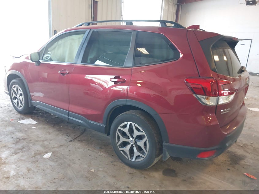2023 SUBARU FORESTER auction photo 3