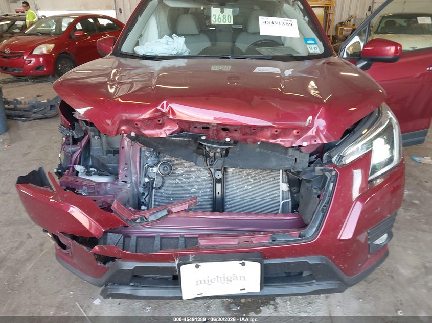 2023 SUBARU FORESTER auction photo 6