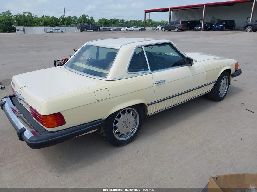 1983 MERCEDES-BENZ 380 auction photo 4