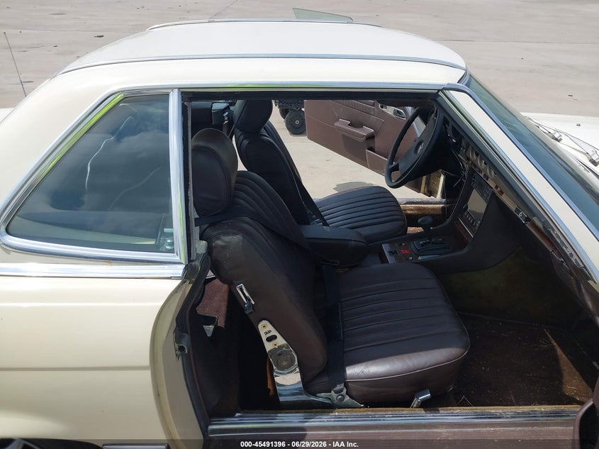 1983 MERCEDES-BENZ 380 auction photo 5