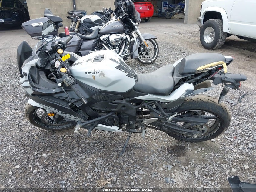 2025 Kawasaki Zx400 S VIN: ML5ZXCS15SDA34826 Lot: 45491455