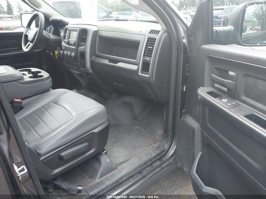 2016 RAM 1500 auction photo 5