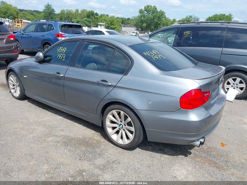 Vin: wbaph7c53be460327, lot: 45989670, bmw 328i 20113