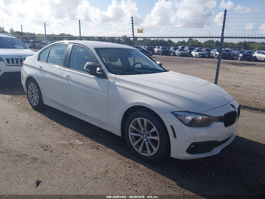 2017 BMW 320I — zdjęcie z aukcji