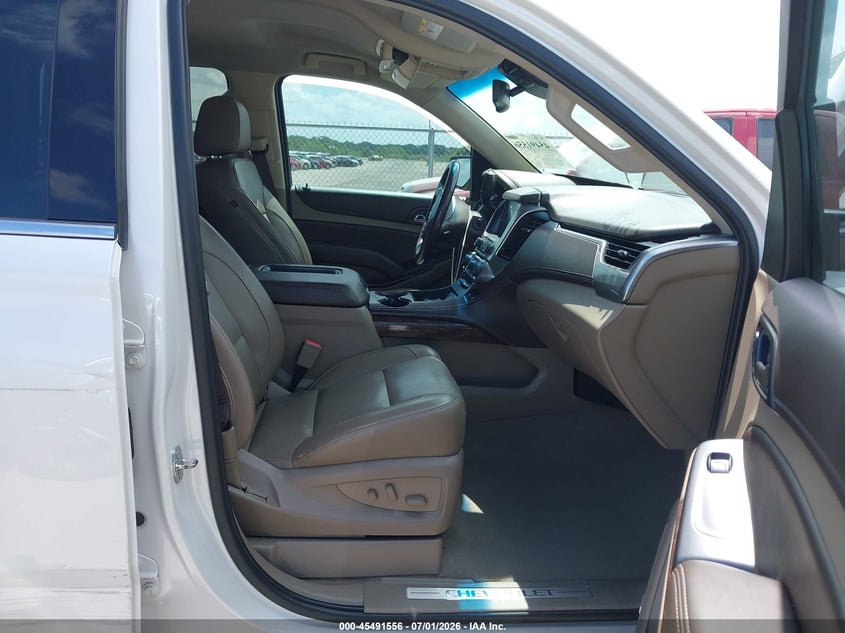 2019 CHEVROLET TAHOE auction photo 5