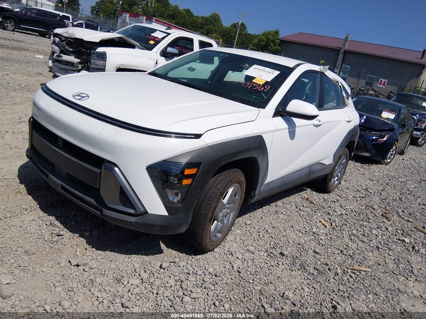 2025 HYUNDAI KONA auction photo 2