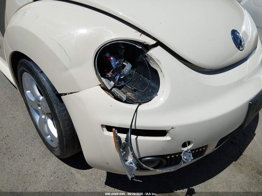 2006 Volkswagen New Beetle 2.5/2.5 (A6) VIN: 3VWSF31Y96M310146 Lot: 45491599