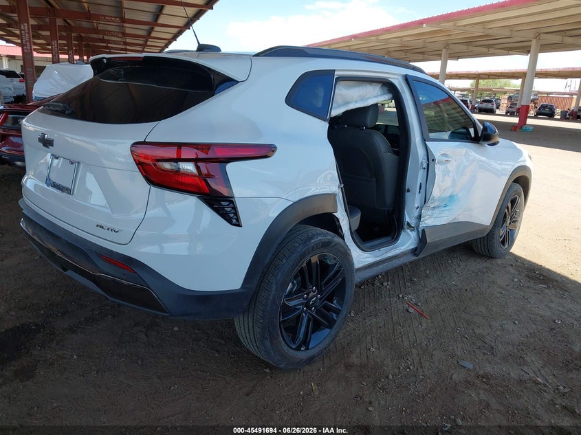 2025 CHEVROLET TRAX auction photo 4