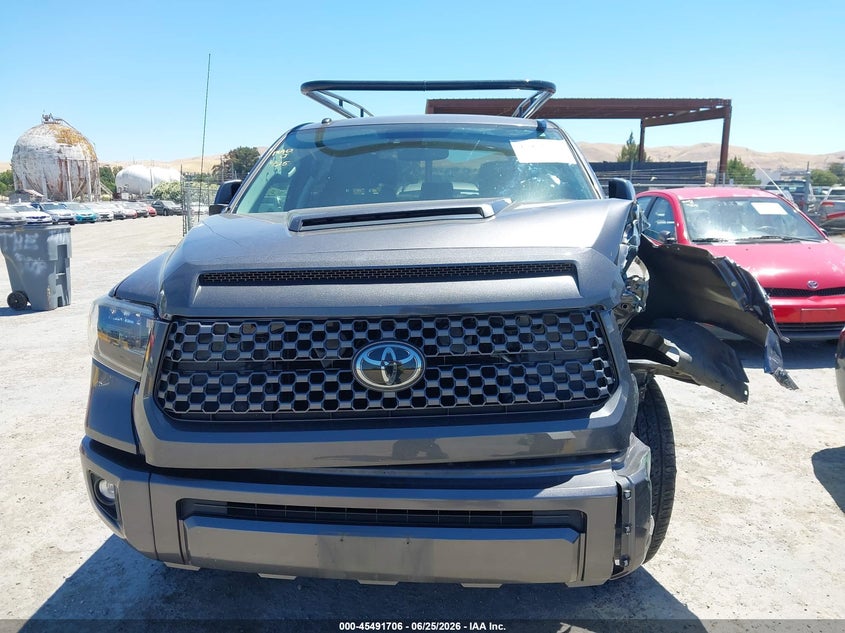 TOYOTA TUNDRA - zdjęcie 14