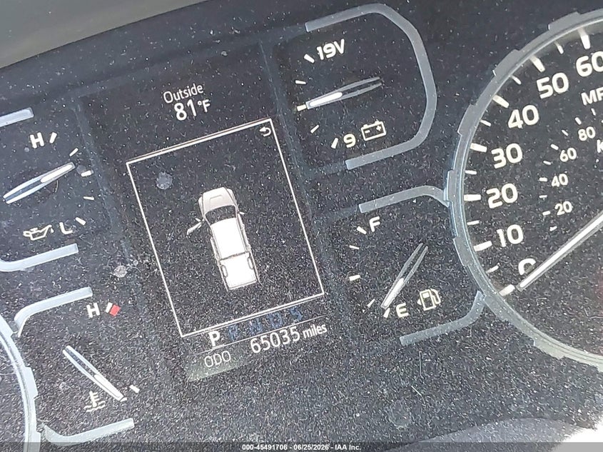 TOYOTA TUNDRA - zdjęcie 17