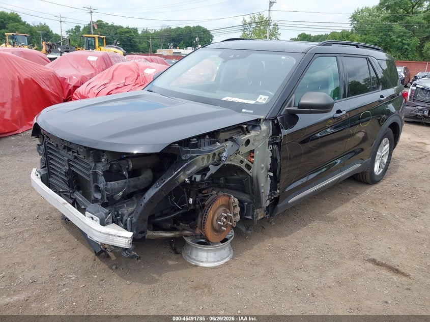 2021 FORD EXPLORER auction photo 2