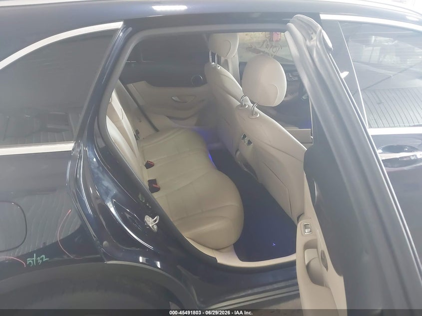 2018 MERCEDES-BENZ GLC 300 auction photo 8