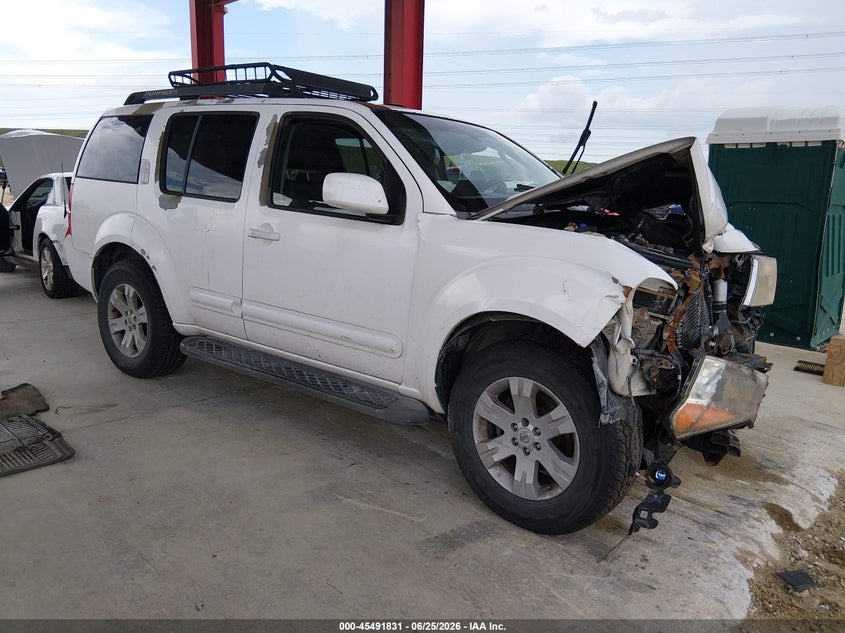 2006 NISSAN PATHFINDER LE