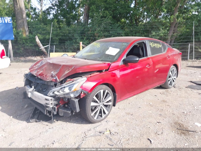 2019 NISSAN ALTIMA auction photo 2