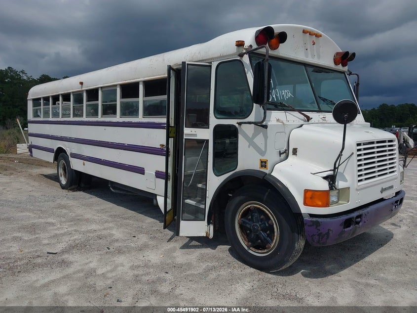 1993 INTERNATIONAL 3000 auction photo 1
