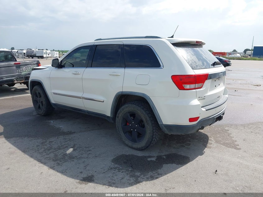 2011 JEEP GRAND CHEROKEE auction photo 3