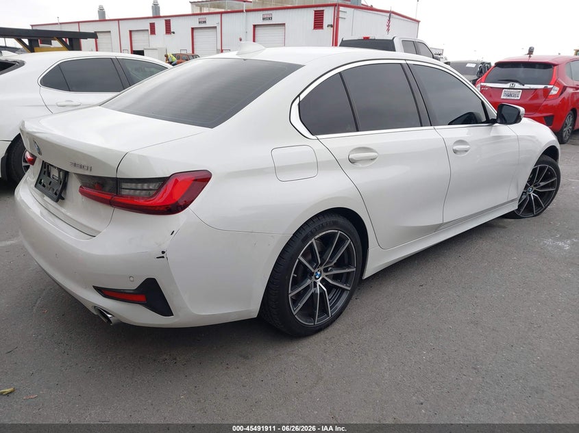 Vin: 3mw5r1j04n8c77812, lot: 45990108, bmw 330i 20224