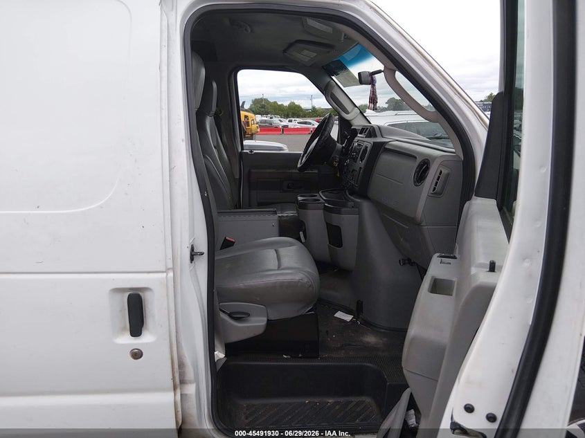 2013 FORD E-250 auction photo 5