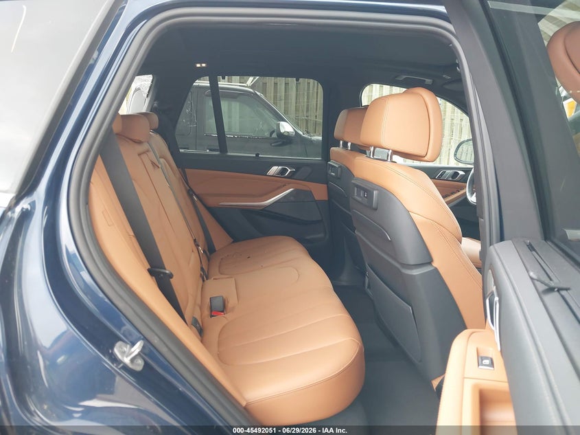 2022 BMW X5 PHEV XDRIVE45E — Photo 8