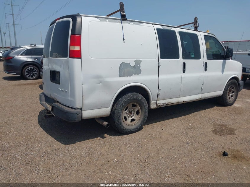 2005 CHEVROLET EXPRESS auction photo 4