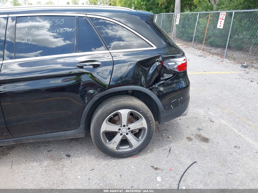 2016 Mercedes-Benz Glc 300 VIN: WDC0G4JB5GF067407 Lot: 45492147