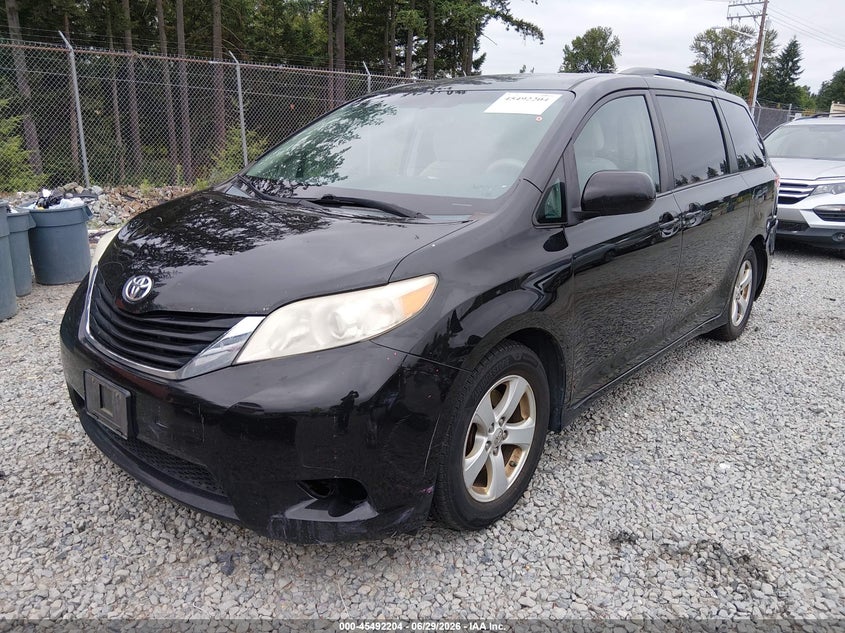 2013 Toyota Sienna Le V6 8 Passenger 5TDKK3DC0DS307096 photo 1