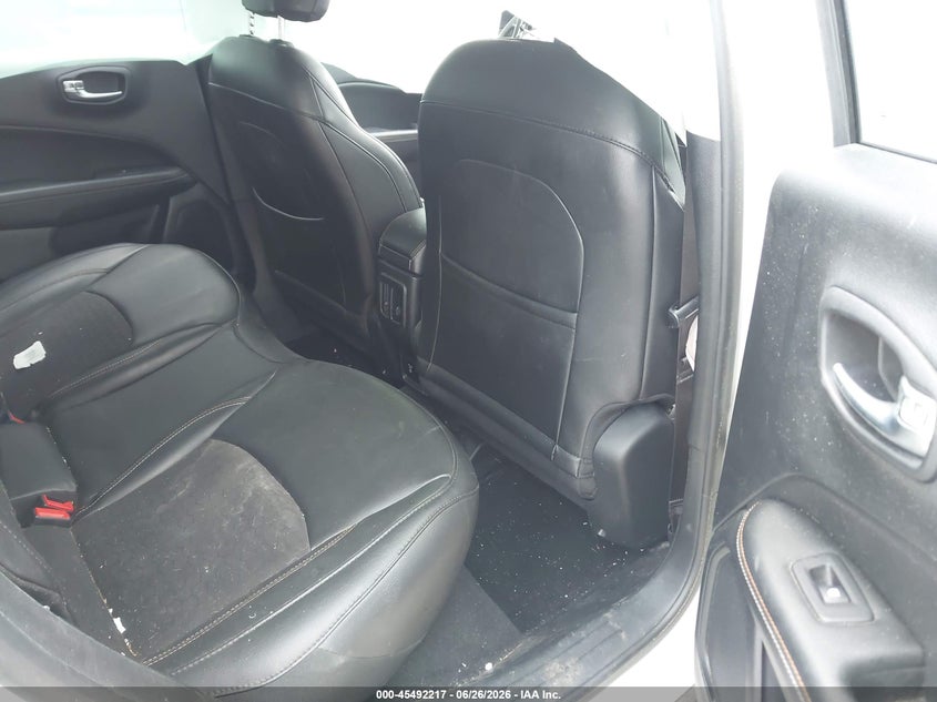 JEEP COMPASS 2019 VIN 3C4NJDBB9KT704213