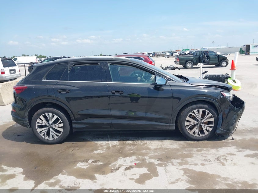 AUDI Q4 E-TRON - zdjęcie 13