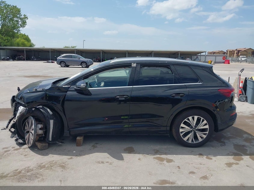 AUDI Q4 E-TRON - zdjęcie 14