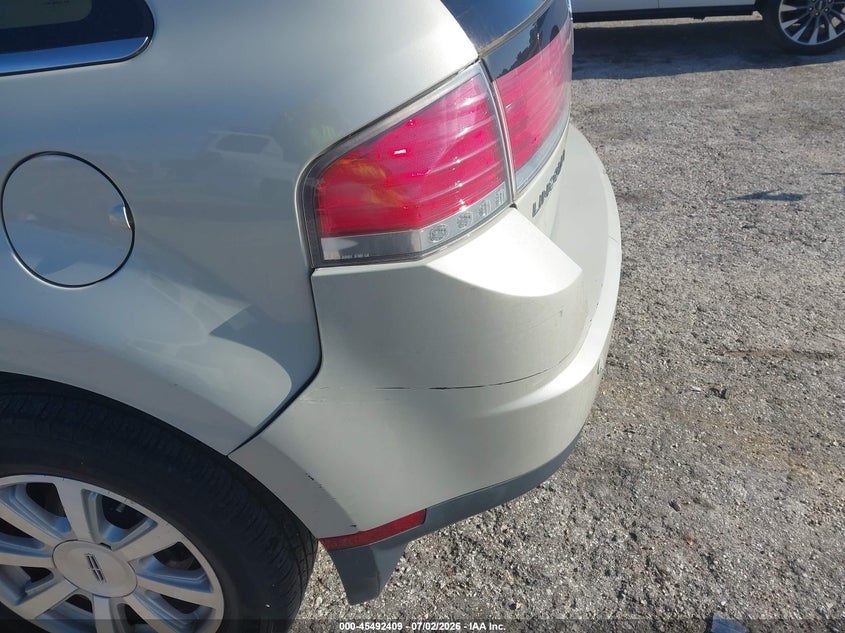 2007 Lincoln Mkx VIN: 2LMDU68C47BJ16057 Lot: 45492409