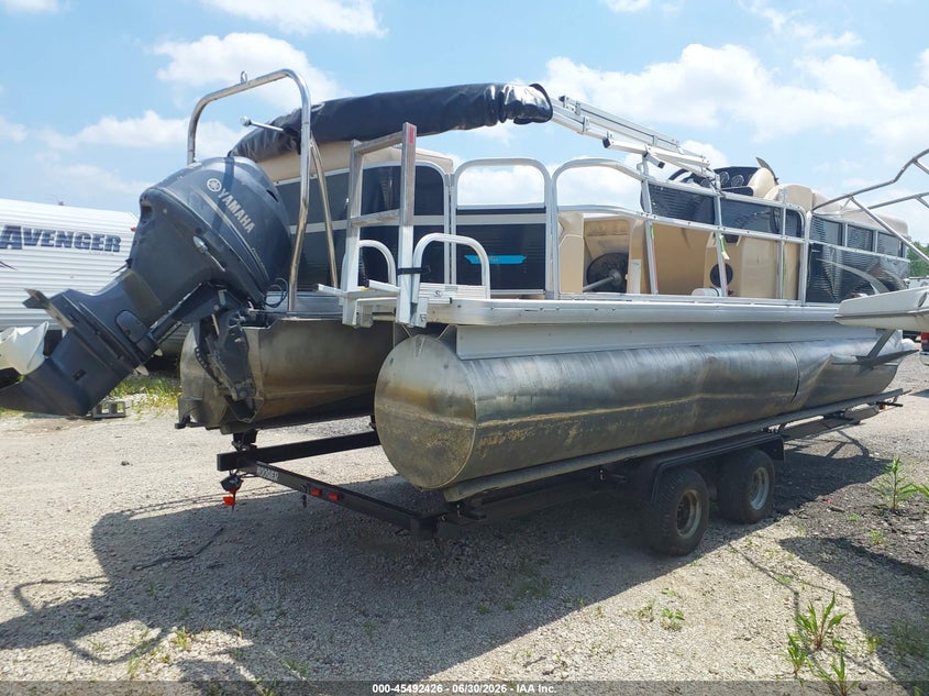 2012 GODFREY SWEETWATER 220 PONTOON auction photo 4