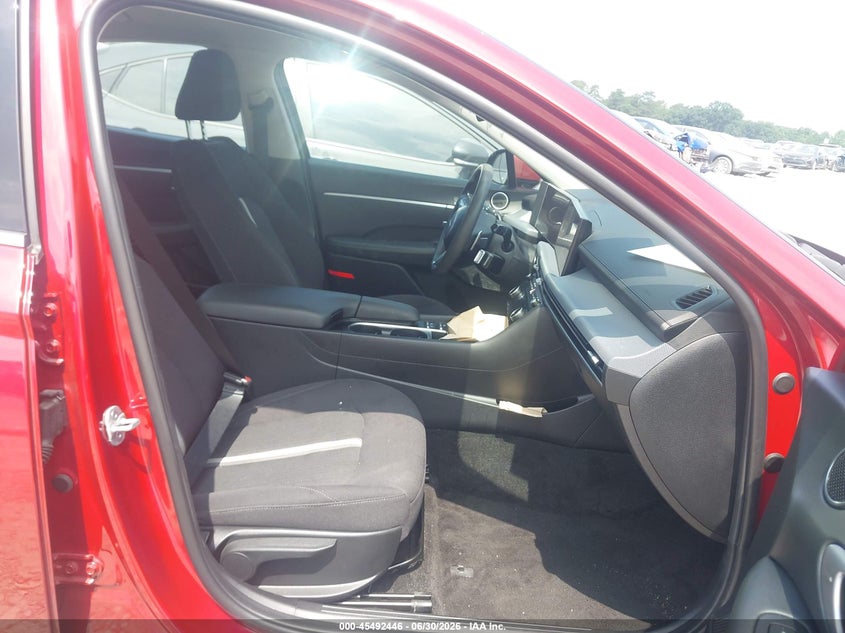 2025 HYUNDAI SONATA auction photo 5