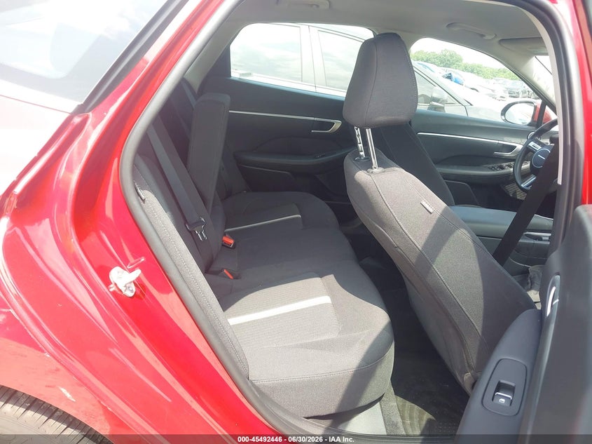 2025 HYUNDAI SONATA auction photo 8