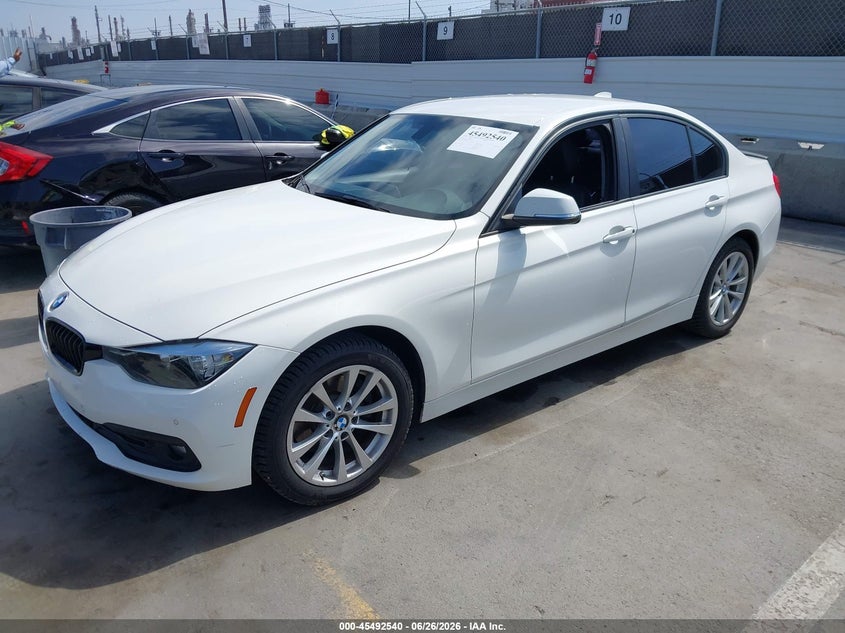 Vin: wba8e1g58gnt99276, lot: 45990737, bmw 320i 20162
