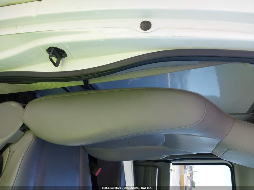 2014 FORD E-350 CUTAWAY auction photo 8