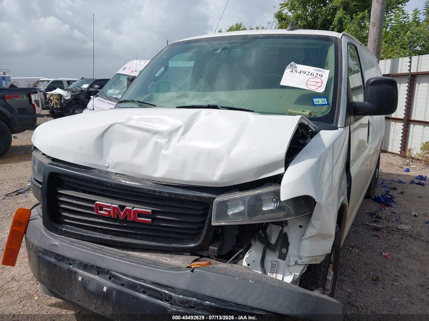 2020 GMC SAVANA CARGO auction photo 2