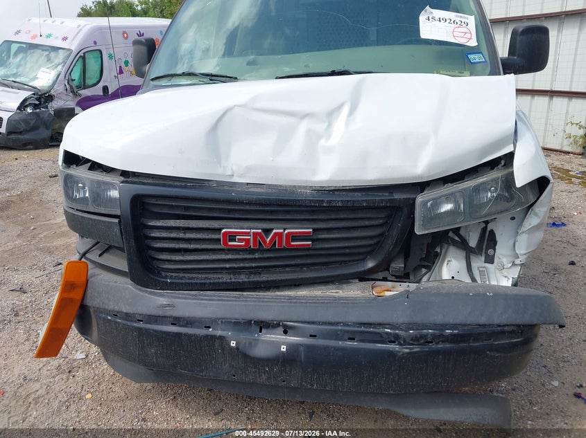 2020 GMC SAVANA CARGO auction photo 6