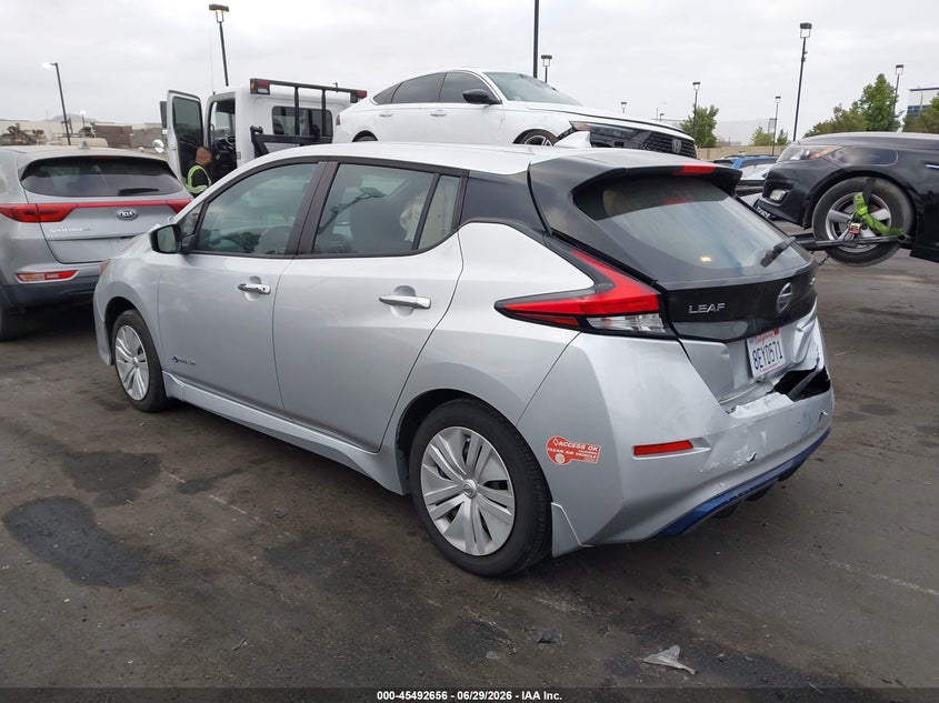 Vin: 1n4az1cp2jc313999, lot: 45990853, nissan leaf s 20183