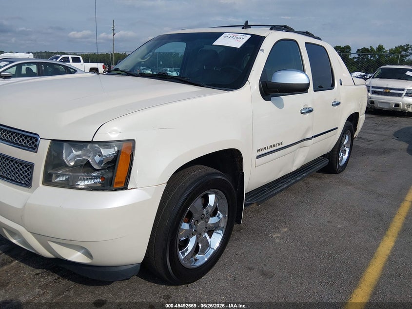 2013 Chevrolet Avalanche Ltz VIN: 3GNTKGE72DG170939 Lot: 45492669