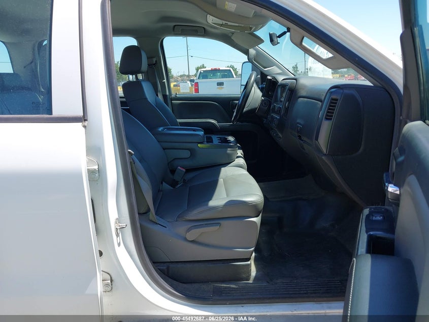 2015 CHEVROLET SILVERADO 3500HD CHASSIS auction photo 5