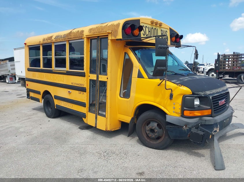 2009 GMC SAVANA CUTAWAY — zdjęcie z aukcji