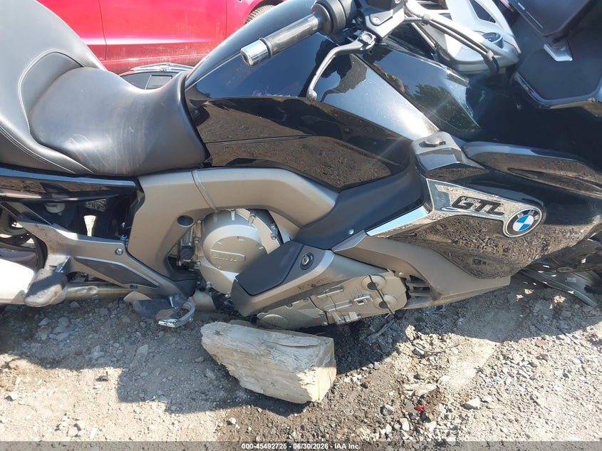 2023 BMW K1600 auction photo 8