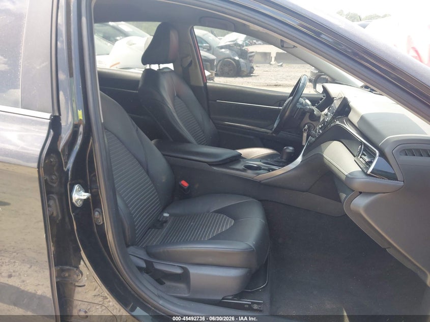 2021 TOYOTA CAMRY auction photo 5