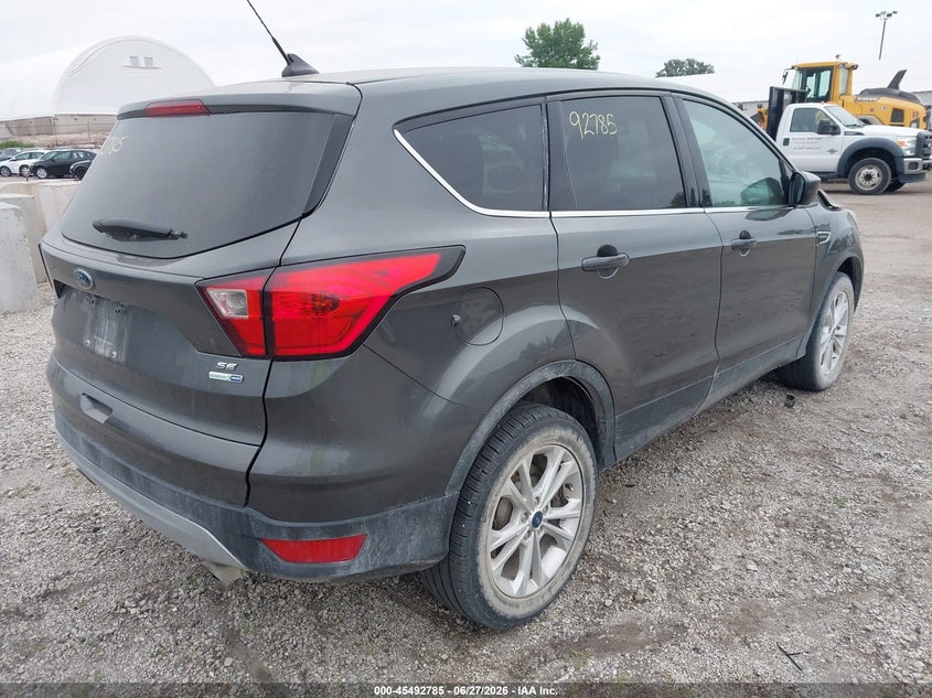 2019 FORD ESCAPE auction photo 4