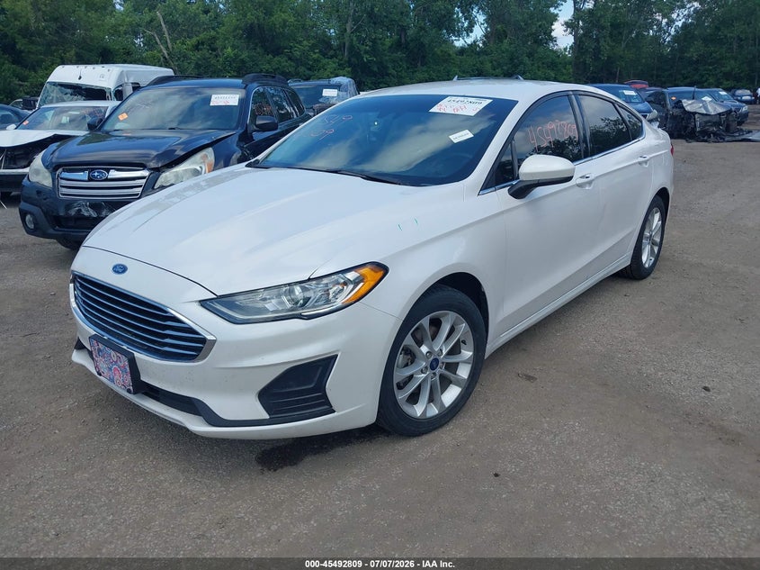 2019 FORD FUSION auction photo 2