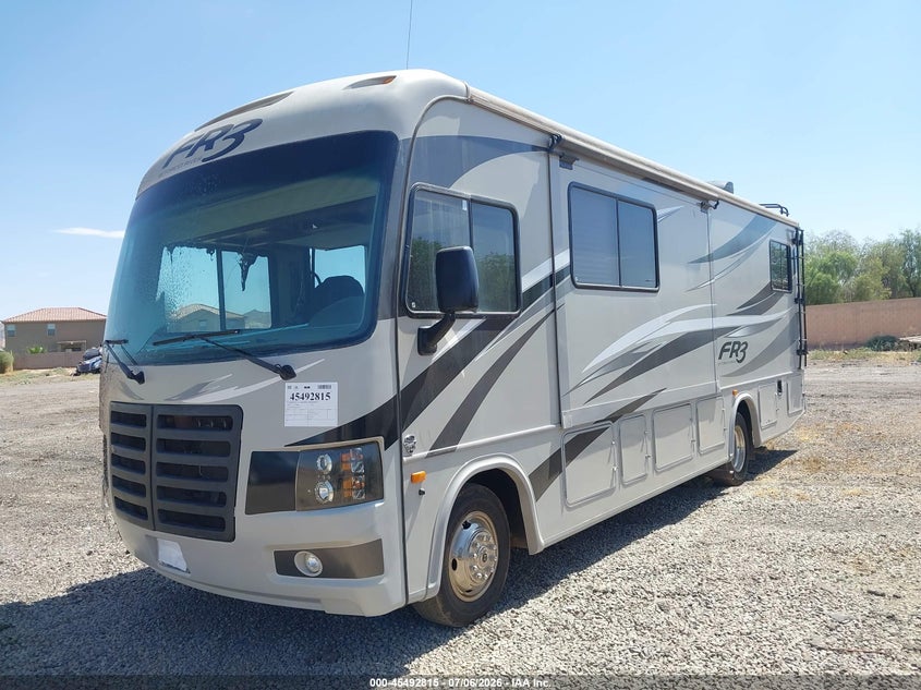 2015 FORD F53 auction photo 2