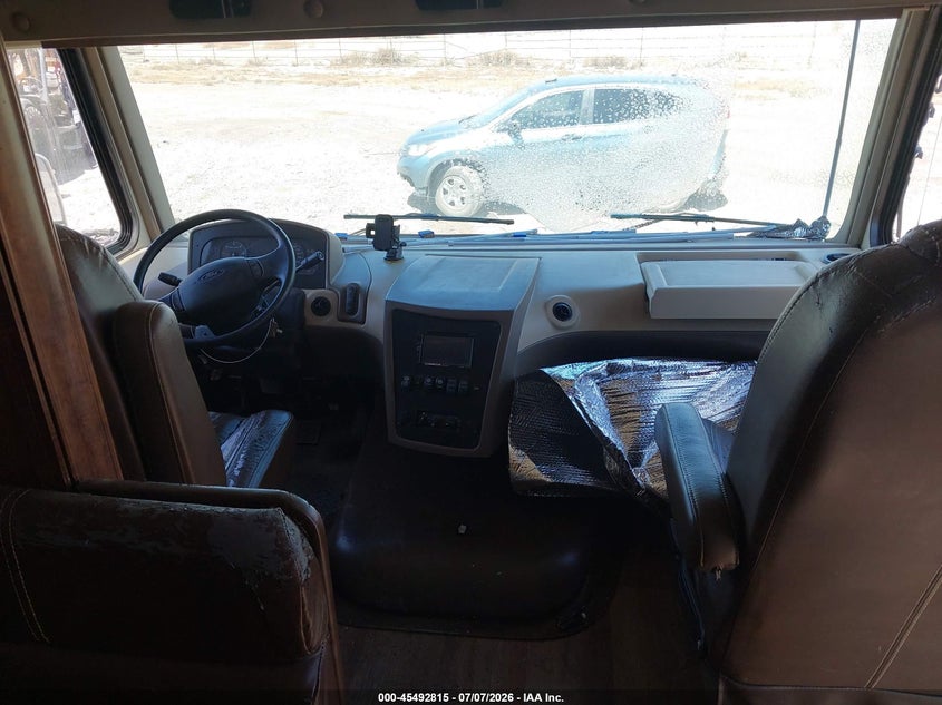 2015 FORD F53 auction photo 5