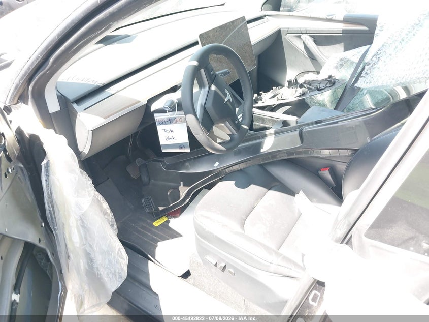 TESLA MODEL Y 2024 VIN 7SAYGAEE6RF033272