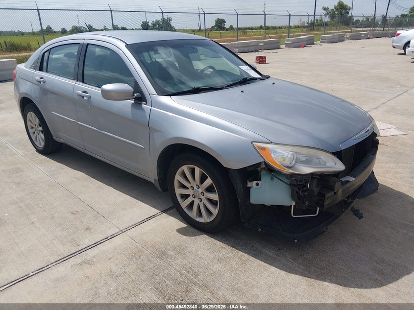 Vin: 1c3ccbbb9en204874, lot: 45991037, chrysler 200 touring 2014 img_1