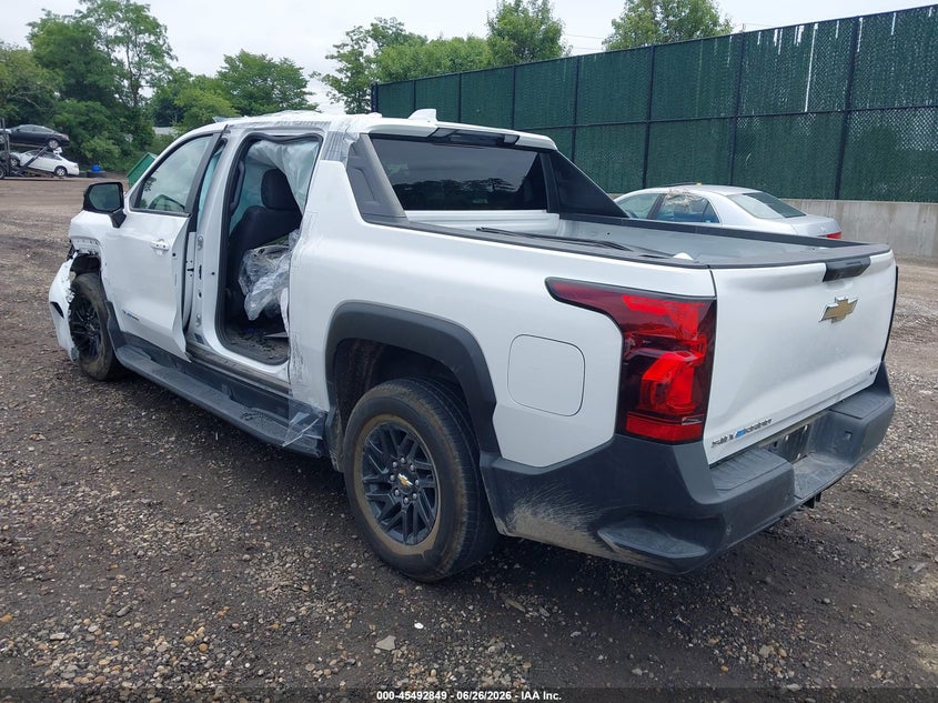 2024 CHEVROLET SILVERADO EV auction photo 3